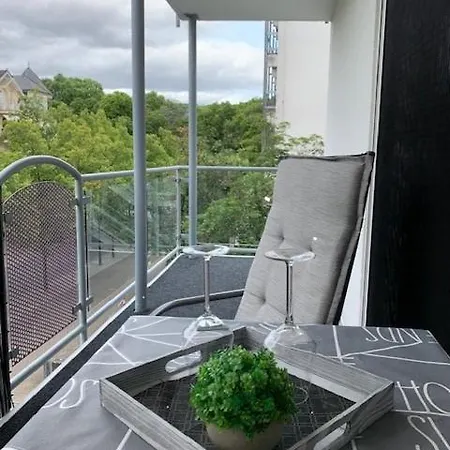 アパート Grosszuegiges Und Helles 2-zimmer-appartement Im Kurgebiet バート・クロイツナハ