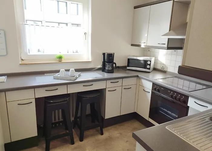 Grosszuegiges Und Helles 2-zimmer-appartement Im Kurgebiet * באד קראוצנבאך