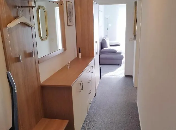 Grosszuegiges Und Helles 2-zimmer-appartement Im Kurgebiet アパート バート・クロイツナハ